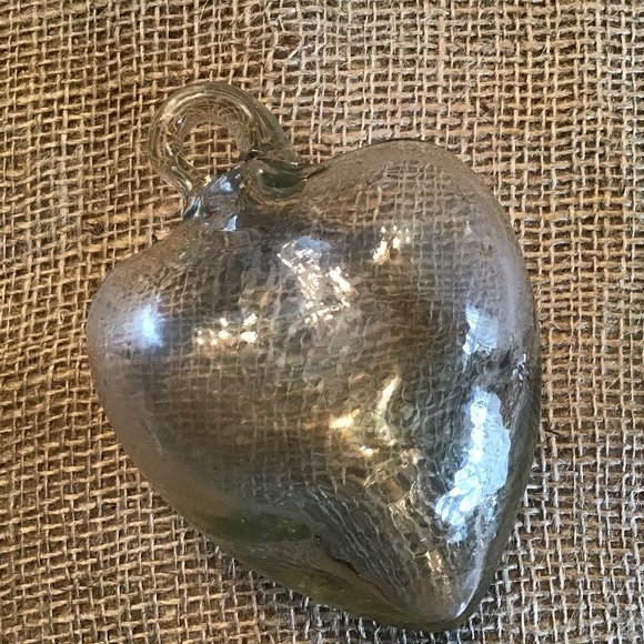 Hand Blown Glass Art Glass Heart - Picture 1 of 4